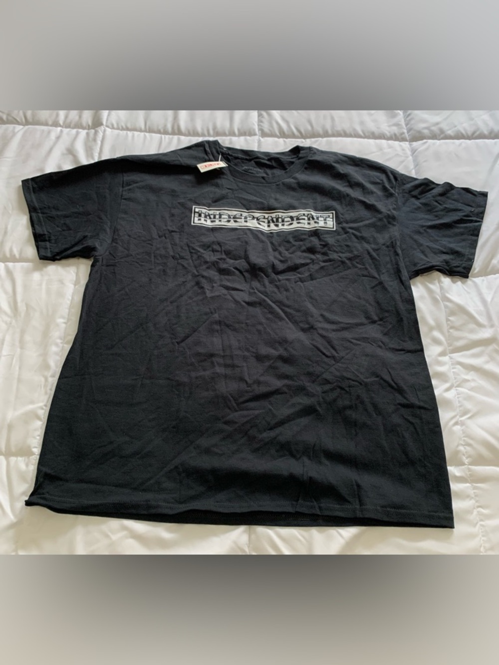 NWTs Independent Tee size XL
